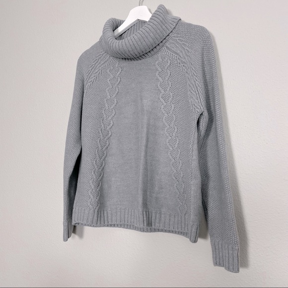 Chunky turtleneck sweater EUC - Picture 7 of 9